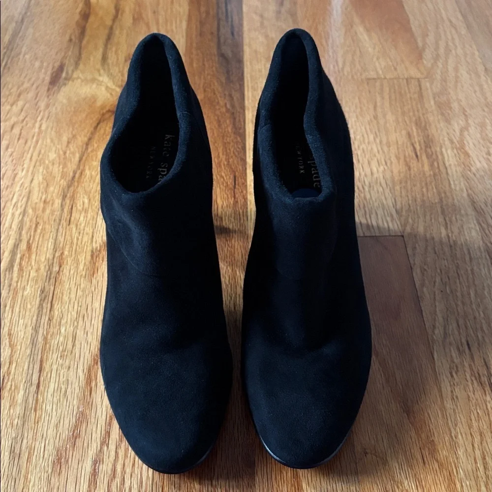 Kate Spade Black Suede Ankle Booties Women’s Size 6.5 - Picture 2 of 7